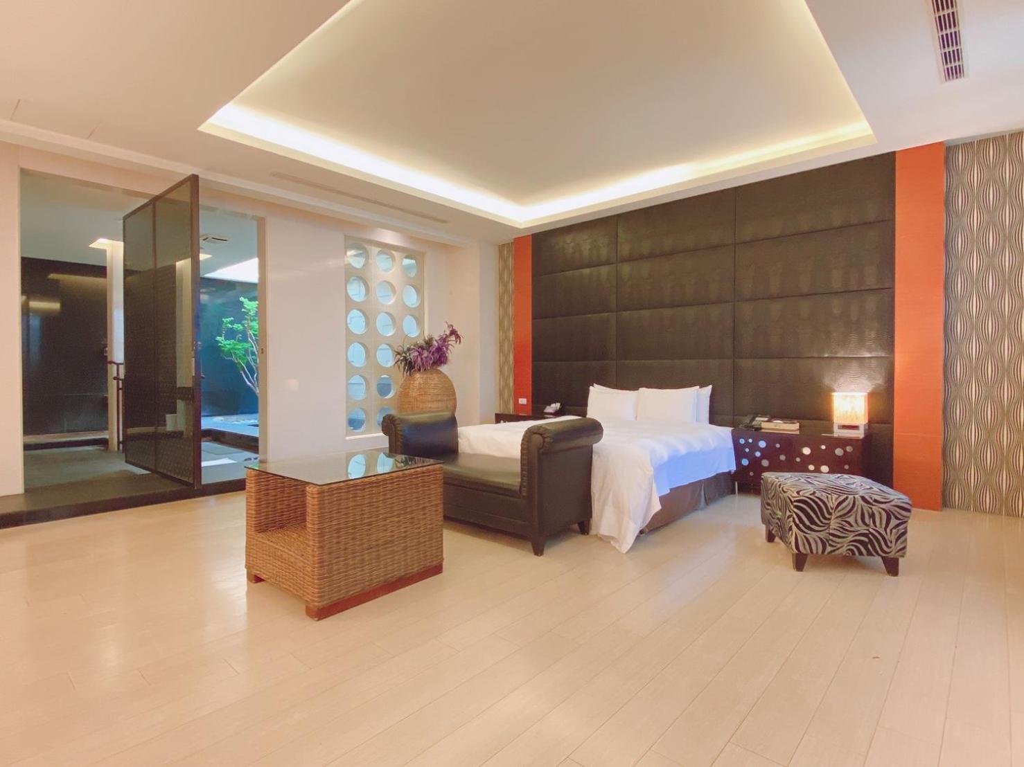 Orient Luxury Villa Motel Huvej Kültér fotó