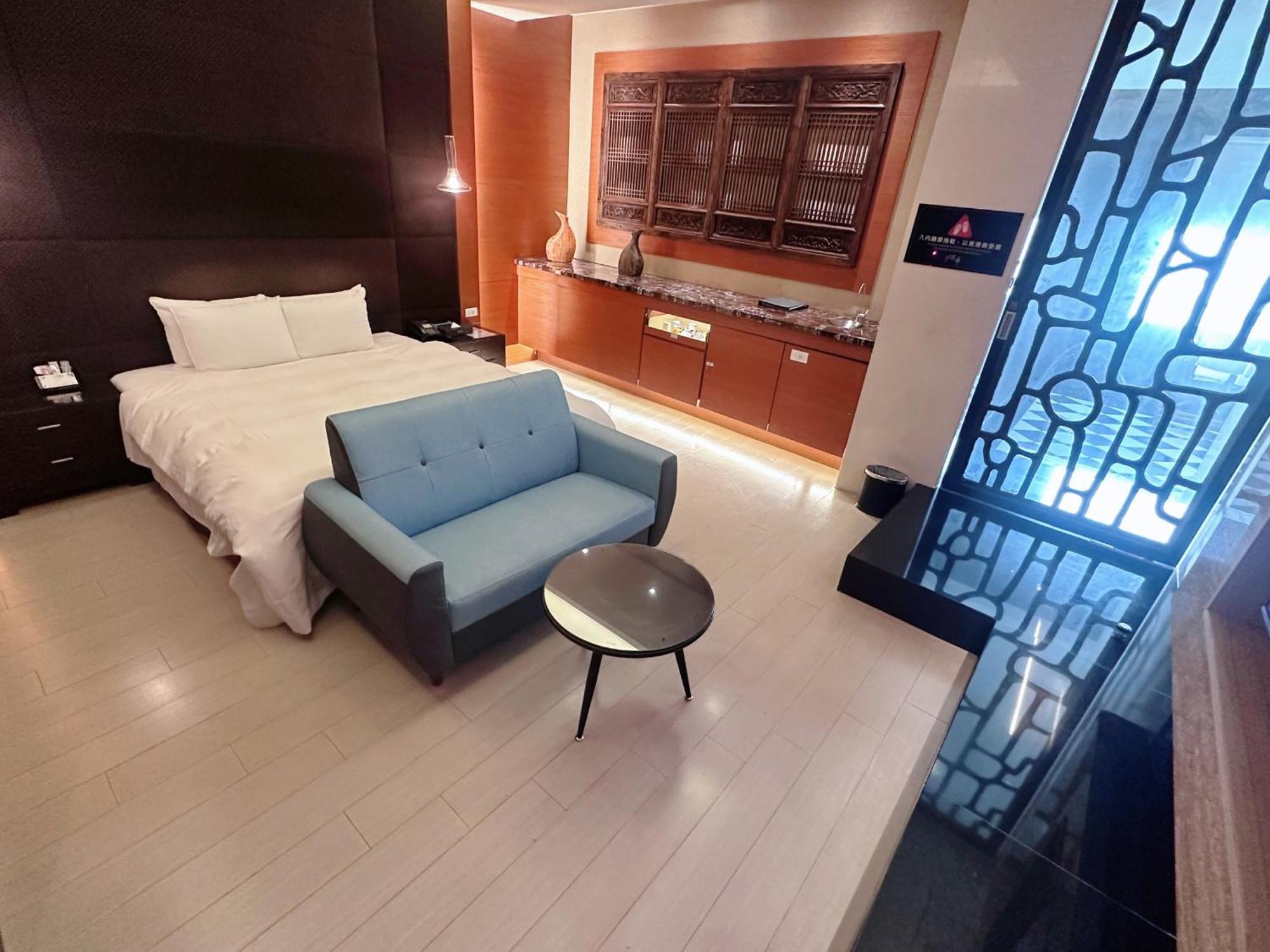 Orient Luxury Villa Motel Huvej Kültér fotó