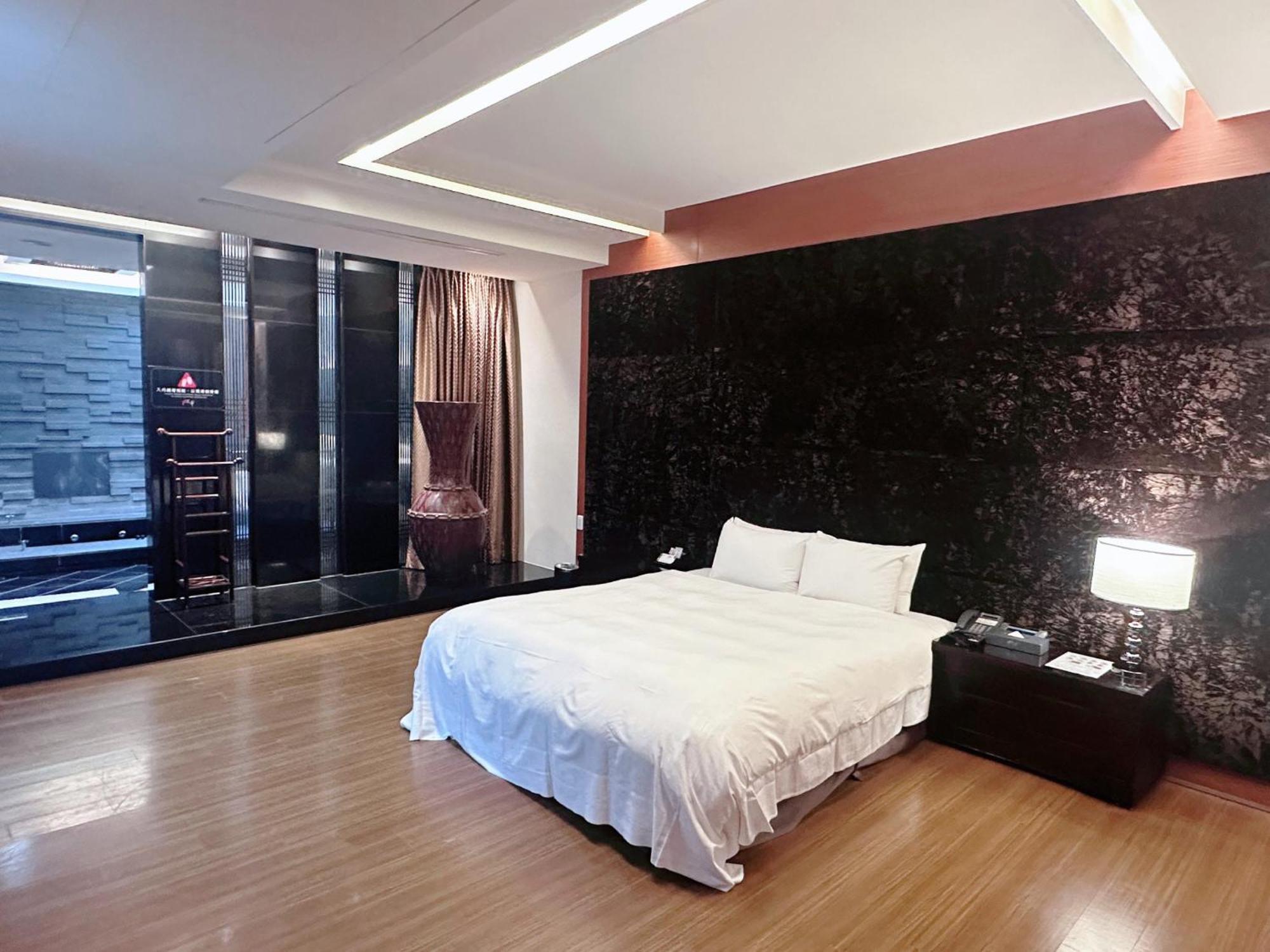 Orient Luxury Villa Motel Huvej Kültér fotó